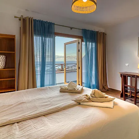Spacious With Tropical Garden, Bbq, Near Seaside Semesterbostad *
