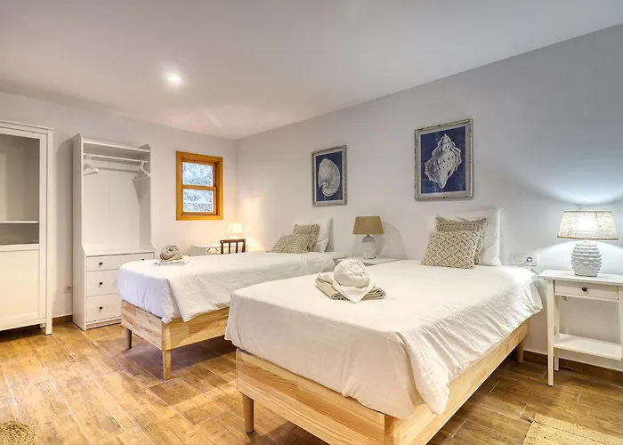 度假居 Spacious With Tropical Garden, Bbq, Near Seaside