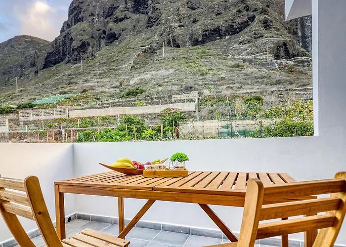 Spacious With Tropical Garden, Bbq, Near Seaside 度假居 洛斯瑟罗斯